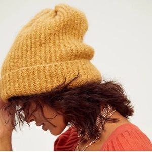 NWOT Free People Lullaby Beanie